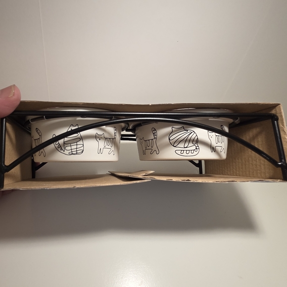 Ceramic Pet Bowl 3-Piece Set for Cats & Metal Stand New - Picture 4 of 6